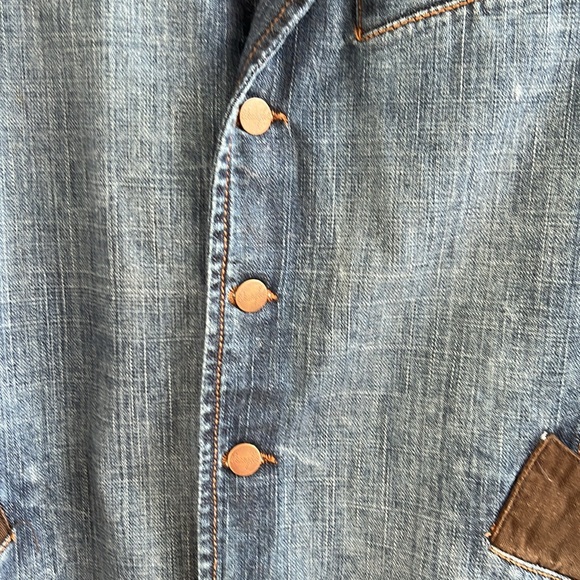 Wrangler Denim Jacket with Brown Corduroy Pocket Trim - Picture 4 of 12